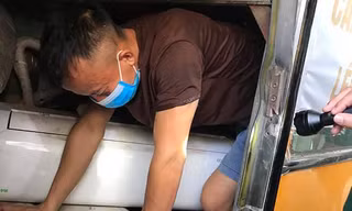 Phát hiện nhiều người chui hầm xe qua cửa khẩu để trốn cách ly