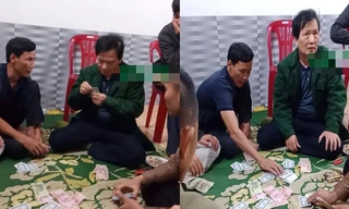 Chủ tịch xã say sưa đánh bạc trong mùa dịch COVID-19, công an vào cuộc