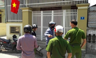 Nghi án tình cũ xông vào nhà đâm thương vong hai vợ chồng