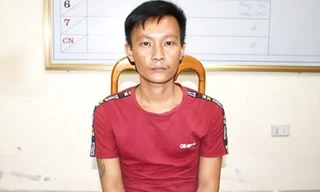 Vác dao vào trụ sở chém công an bị thương lúc nửa đêm