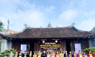 Tuyên dương giáo viên trẻ, sinh viên, học sinh tiêu biểu