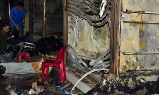 'Bà hỏa' thiêu rụi nhiều ki-ốt trong đêm