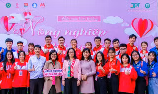 Đoàn Thanh niên Học viện Nông nghiệp Việt Nam nhận Huân chương Lao động hạng Nhì