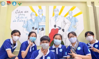 “Chiến sĩ áo trắng” xuất hiện trong chiến dịch “phủ xanh” ký túc xá