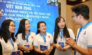 Các trí thức trẻ đóng góp nhiều ý kiến tâm huyết để phát triển của đất nước