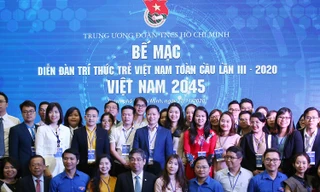 Trí thức trẻ nhiệt tình đóng góp ý kiến xây dựng đất nước