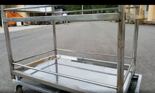 Robot tự chế của thanh niên Nghệ An nhằm tránh dịch COVID-19