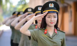 Những tiêu chuẩn chính trị bắt buộc trong các trường Công an nhân dân