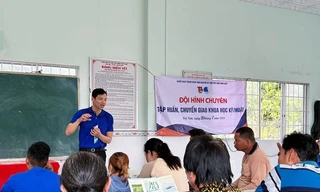 Thanh niên tình nguyện tổ chức nhiều hoạt động thiết thực cho người dân Trà Vinh