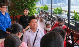 Hoạt động tình nguyện hè: Thanh thiếu nhi trải nghiệm các ngành nghề dịch vụ