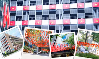 Các trường đại học tại TP.HCM rực sắc cờ đỏ, cùng vẽ nên bức tranh hòa bình