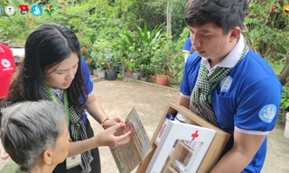 Các chiến sĩ Đại học Y Dược TP.HCM tích cực hoạt động tại mặt trận Củ Chi