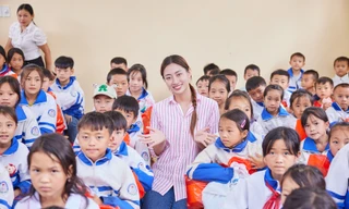 Hoa hậu Lương Thùy Linh mang dự án "Vẽ Tương Lai" về quê hương Cao Bằng