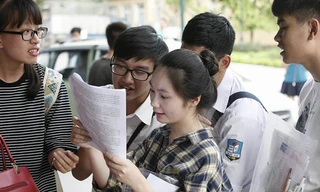 Thí sinh dự thi kỳ thi THPT Quốc gia 2016. Ảnh: Như Ý