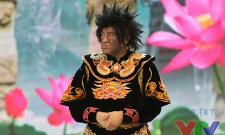 Minh Quân vai trợ lý Thiên Lôi.