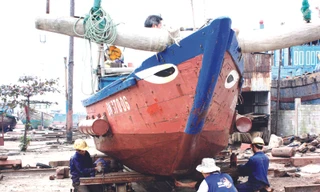 Cựu binh Trường Sa đóng tàu cho ngư dân