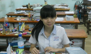 Cô bé trường dân lập đỗ thủ khoa