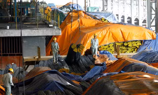 Thay vì xem xét giảm thuế với thép nhập khẩu, Bộ Tài chính đề nghị xem xét giảm thuế phòng vệ thương mại. Ảnh: Như Ý.