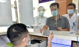 Người dân hưởng lợi từ chuyển đổi số của ngành Bảo hiểm xã hội