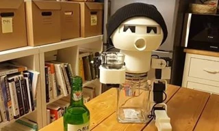 Lạ kỳ robot... bạn nhậu ở Hàn Quốc