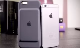 Smart Battery Case được bán với giá 99 USD (khoảng 2,2 triệu đồng).