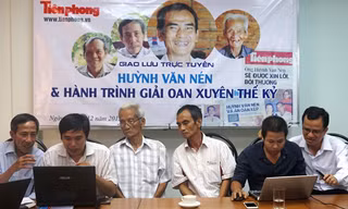 LS Nguyễn Hồng Hà (bên phải) tại buổi giao lưu “Huỳnh Văn Nén và hành trình giải oan xuyên thế kỷ” do báo Tiền Phong tổ chức, ngày 2/12.