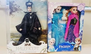 Búp bê nhái nhân vật hoạt hình ở Anh xuất xứ Trung Quốc bị phát hiện chứa chất độc phthalate cao gấp 18 lần so với quy định. Ảnh: Chartered Trading Standards Inst/Press.