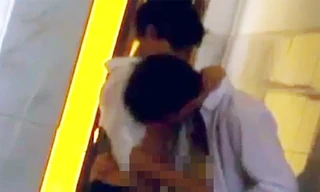 Sốc học trò yêu sớm