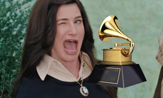 Phản diện "xịn" nhất Marvel Studio: Hết ôm giải thưởng phim ảnh, giờ "tia" luôn cả Grammys