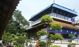 Long Sơn có đạo Ông Trần