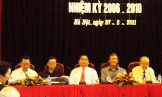 Dân chủ thảo luận để làm sáng tỏ thực tiễn