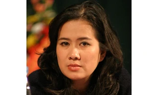 Trong đám đông thiếu một anh hùng