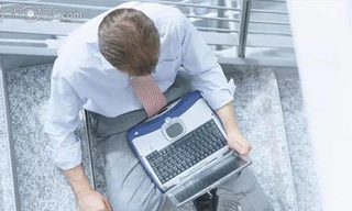 Dễ hỏng 'cậu nhỏ' vì ngồi không đúng cách