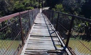 Vì chuyện cầu treo, 4 chủ tịch huyện bị phê bình