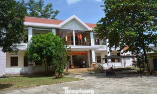 UBND phường Tự An, nơi bà Sa giả có giấy chứng nhận đăng ký kết hôn năm 2000 