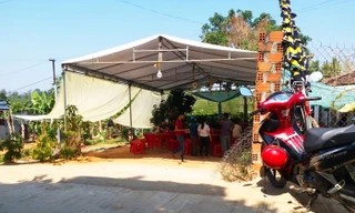 Gia đình thượng sĩ Hùng lo hậu sự cho nạn nhân