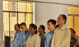 Các bị cáo tại phiên xét xử sơ thẩm