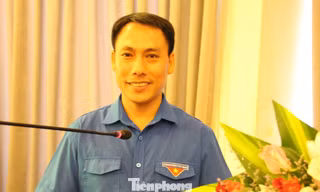 Anh Nguyễn Ngọc Hoàng – Phó bí thư Tỉnh đoàn Đắk Lắk phát biểu tại hội nghị