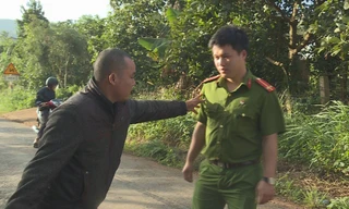 Công an huyện Krông Năng đang thực nghiệm hiện trường