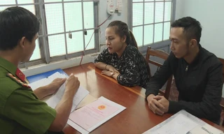 Hạnh và Tấn tại cơ quan điều tra