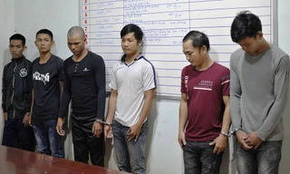 Nhóm “xin đểu” tiền thương lái bị bắt