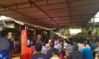 Ngươi nhà đang tổ chức tang lễ cho anh H