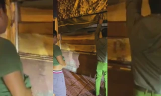 Chiếc xe tải chở đầy gỗ khi bị công an phát hiện và bắt giữ