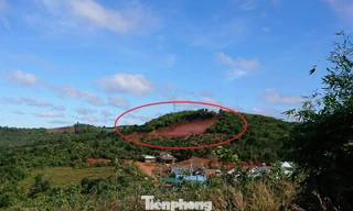 Vị trí xây dựng Đoàn Ca múa nhạc dân tộc tỉnh Đắk Nông (vòng tròn màu đỏ) là một quả đồi