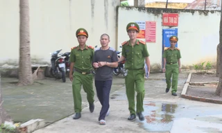 Tuấn tại cơ quan điều tra