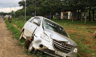 Xe ô tô do trung tá Hoàng Anh Tuấn điều khiển