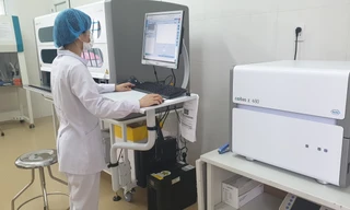 Hệ thống máy Realtime PRC 480 của hãng Roche Thuỵ Sỹ) được Thái Bình các tỉnh mua với giá gần 6 tỷ đồng - Ảnh: Hoàng Long