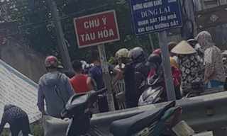 Hiện trường vụ tai nạn đường sắt khiến một phụ nữ tử vong - Ảnh: Hoàng Long