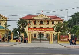 TAND huyện Đông Hưng, tỉnh Thái Bình xử sơ thẩm lần 2 vu con nuôi Đường "Nhuệ" đánh người - Ảnh: Hoàng Long