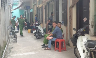 Công an Nam Định điều tra hiện trường vụ cháy - Ảnh: Hoàng Long